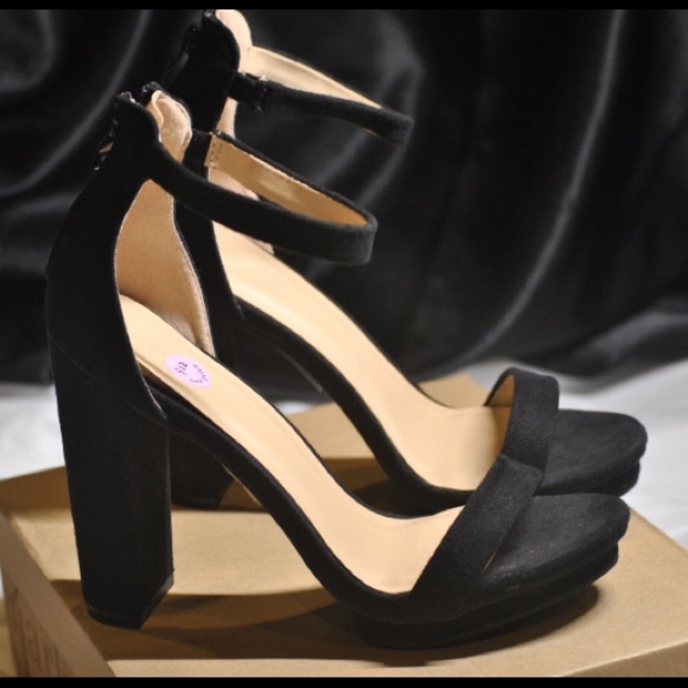 4in black heels